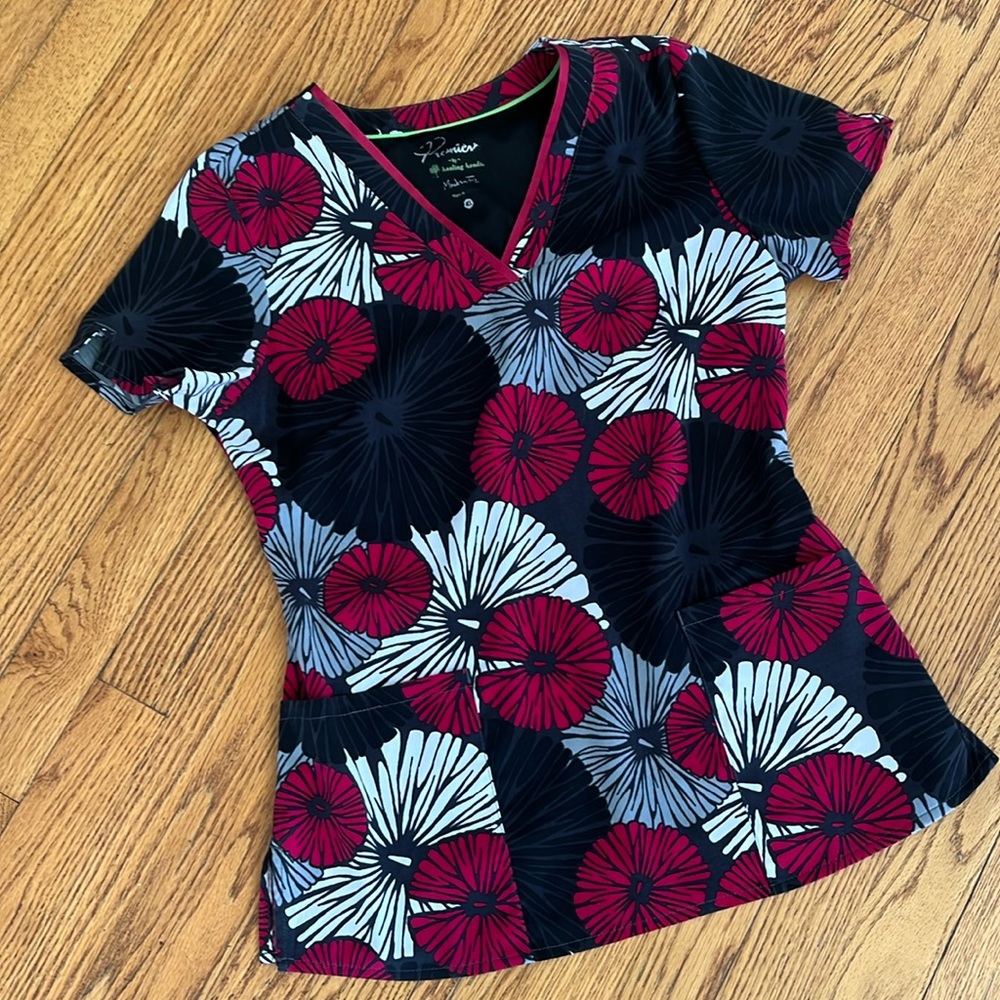 Healing Hands XS scrub Top